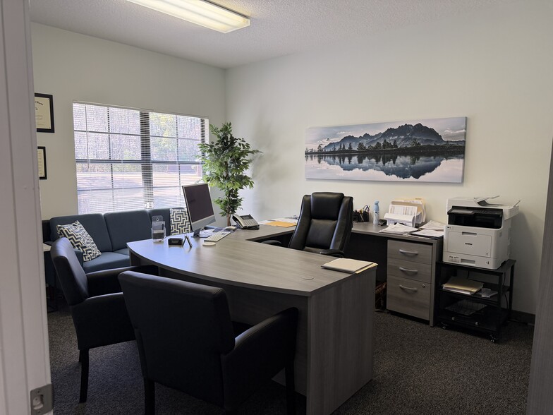 More Photos Of 3450 Dunn Ave, Jacksonville Unknown For Lease