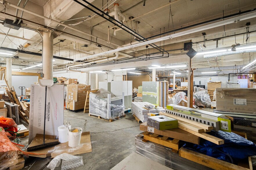 More Photos Of 742-750 Main St, Winchester Office For Lease