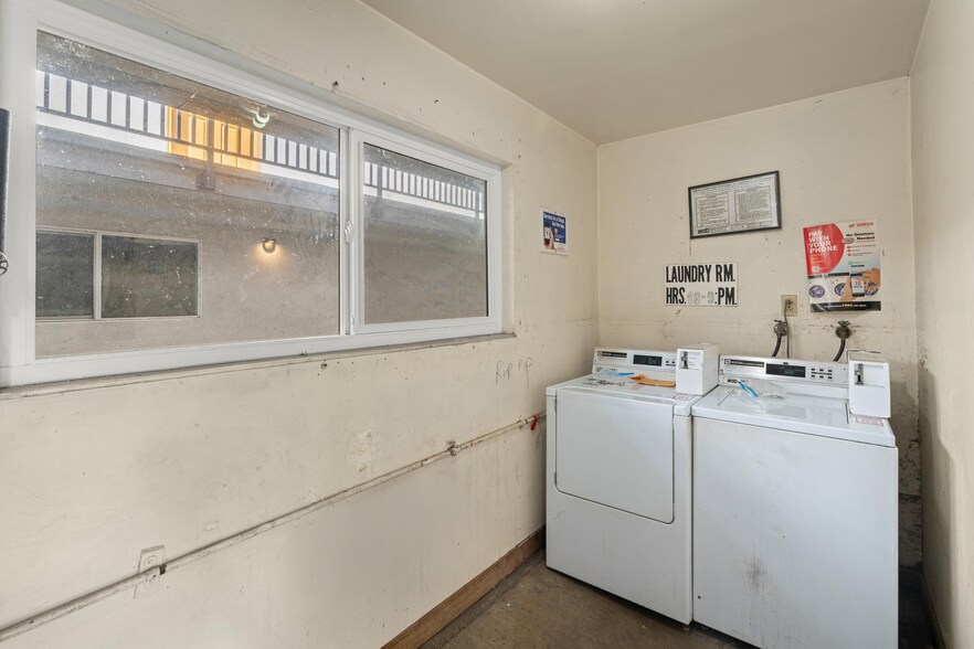 More Photos Of 25039 Cypress Ave, Hayward Apartments For Sale