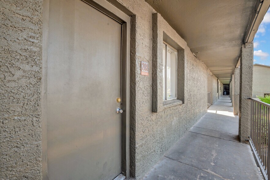 More Photos Of 2424 E Grandview Rd, Phoenix Apartments For Sale