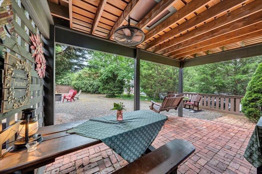 More Photos Of 1526 Franklin Rd SW, Roanoke Hospitality For Sale