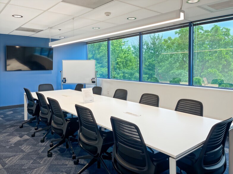 More Photos Of 4905 W Tilghman St, Allentown Coworking Space