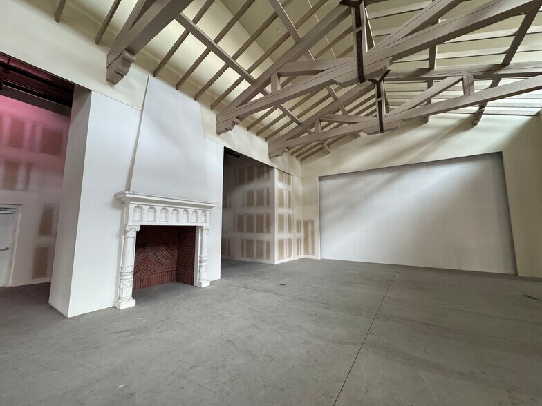 More Photos Of 5925-5939 W Sunset Blvd, Los Angeles Office Residential For Lease