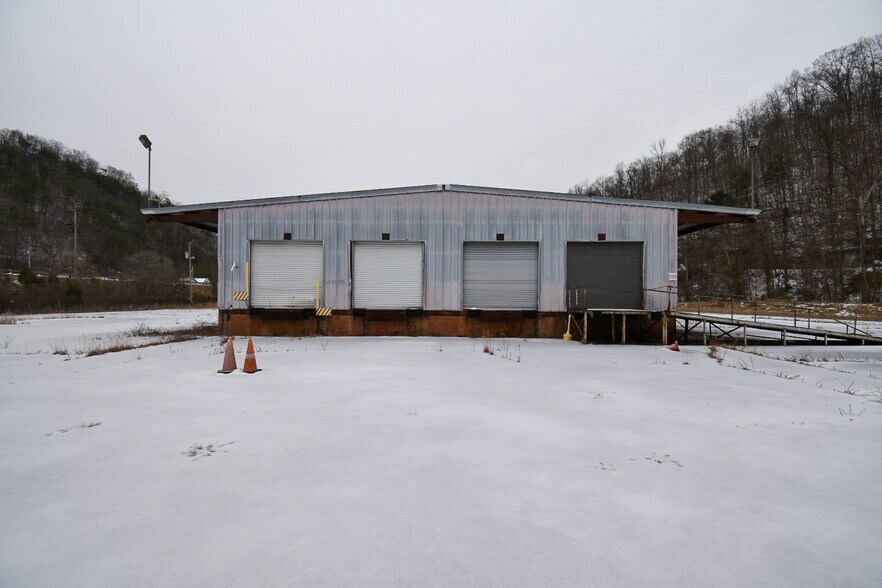 More Photos Of 7260 Ky Route 114, Prestonsburg Warehouse For Sale