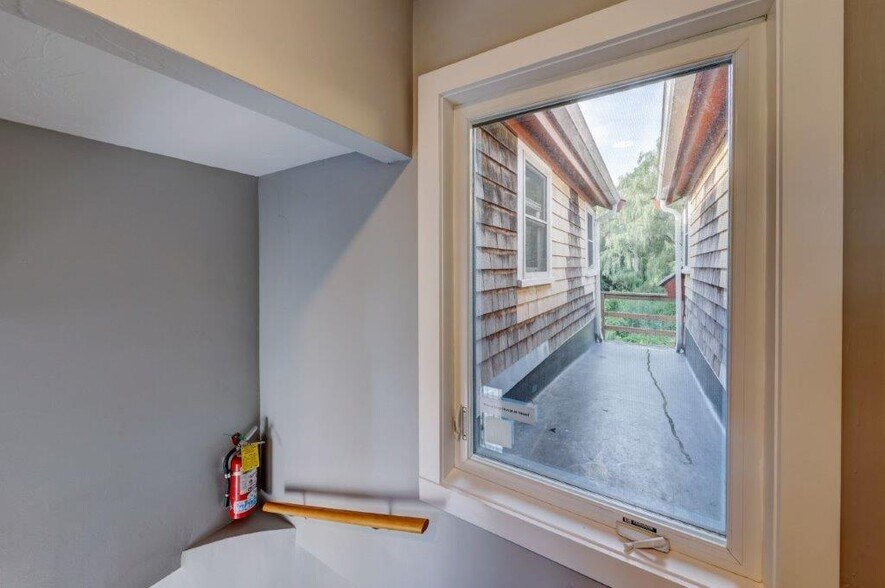 More Photos Of 313 Main St, Wellfleet Storefront Retail Residential For Sale