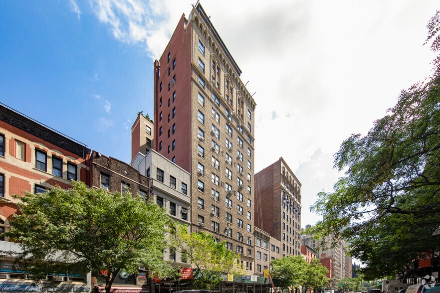 Primary Photo Of 121 W 72nd St, New York Apartments For Lease