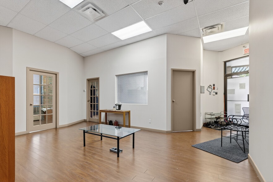 More Photos Of 1558 Rue Viel, Montréal Office For Sale