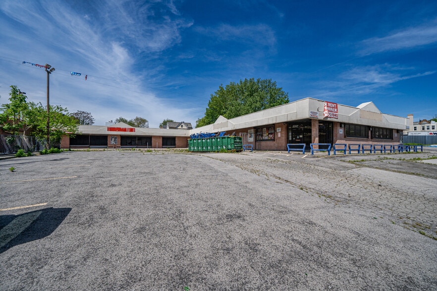 More Photos Of 220-230 S Fulton Ave, Mount Vernon Supermarket For Lease