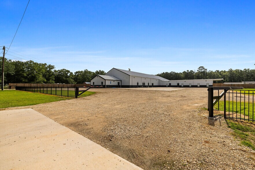 More Photos Of 44530 Hood Rd, Hammond Industrial For Sale