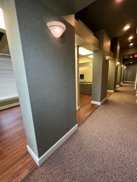 More Photos Of 4715 E 91st St, Tulsa Medical For Lease