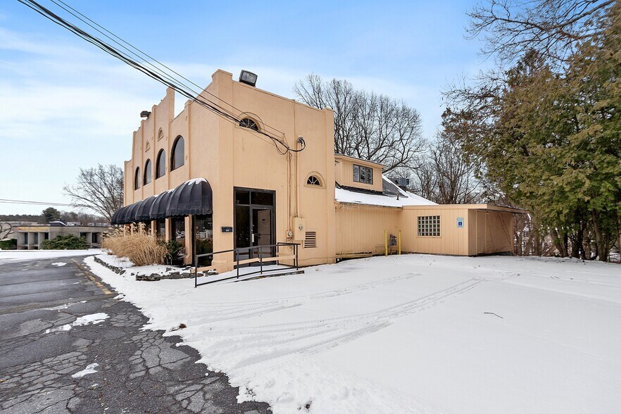 More Photos Of 1123 South St, Fitchburg Restaurant For Sale