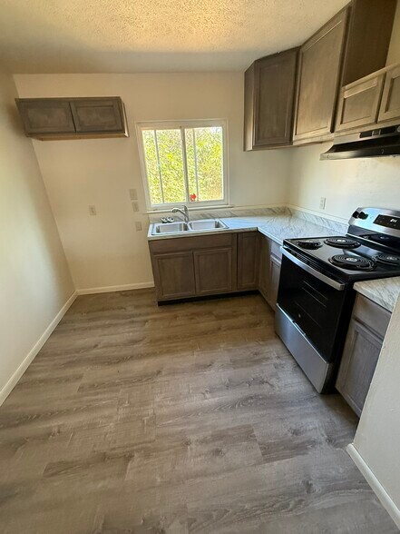 More Photos Of 6 Farview Ave, Lebanon Multifamily For Sale