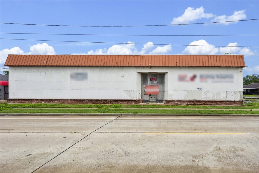 More Photos Of 7001 Lyons Ave, Houston Food Processing For Sale