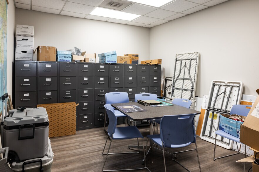 More Photos Of 6480 Best Friend Rd, Norcross Showroom For Lease