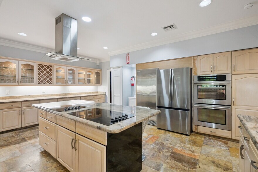 More Photos Of 1498 Markham Woods Rd, Longwood Flex For Sale