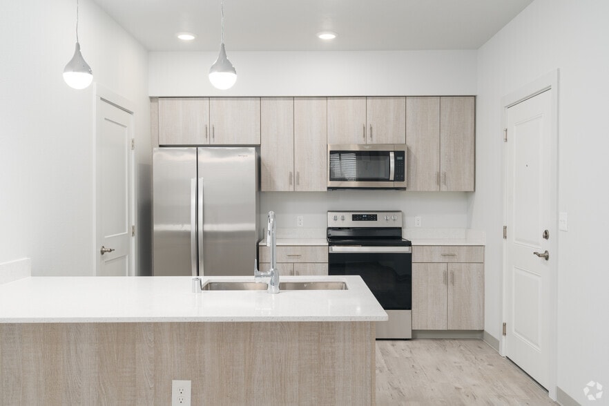 More Photos Of 15922 E Valleyway Ave, Spokane Valley Apartments For Sale