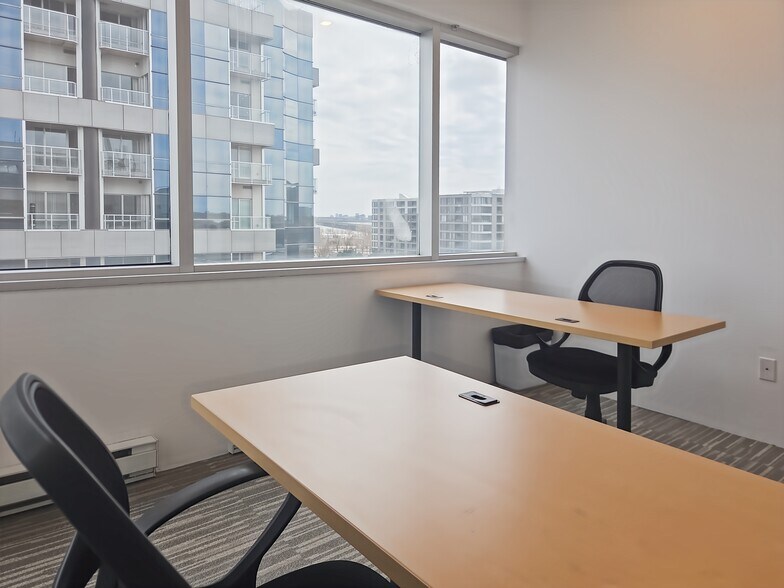 More Photos Of 14 Pl Du commerce, Verdun Coworking Space