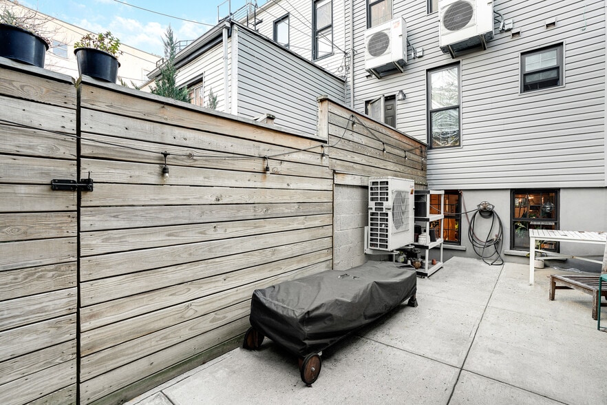 More Photos Of 119 33rd St, Brooklyn Apartments For Sale