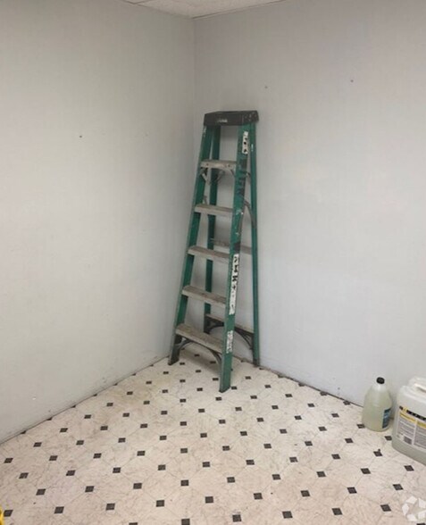 More Photos Of 505 Nucla Way, Aurora Warehouse For Lease