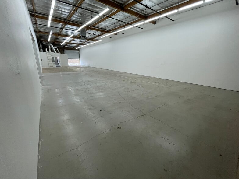 More Photos Of 12112-12126 Sherman Way, North Hollywood Unknown For Lease