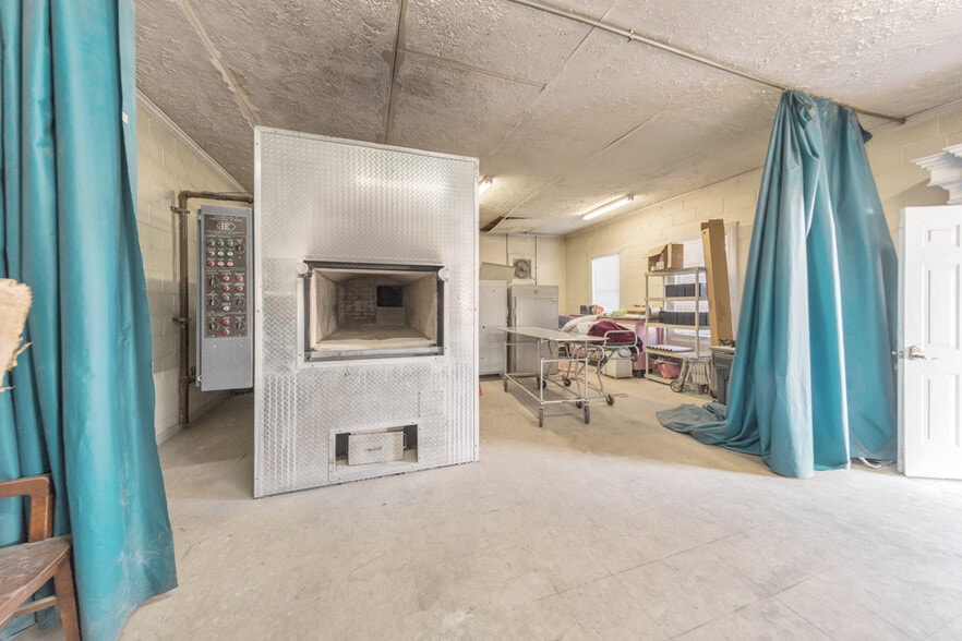 More Photos Of 1408 Canton Rd, Marietta Funeral Home For Sale