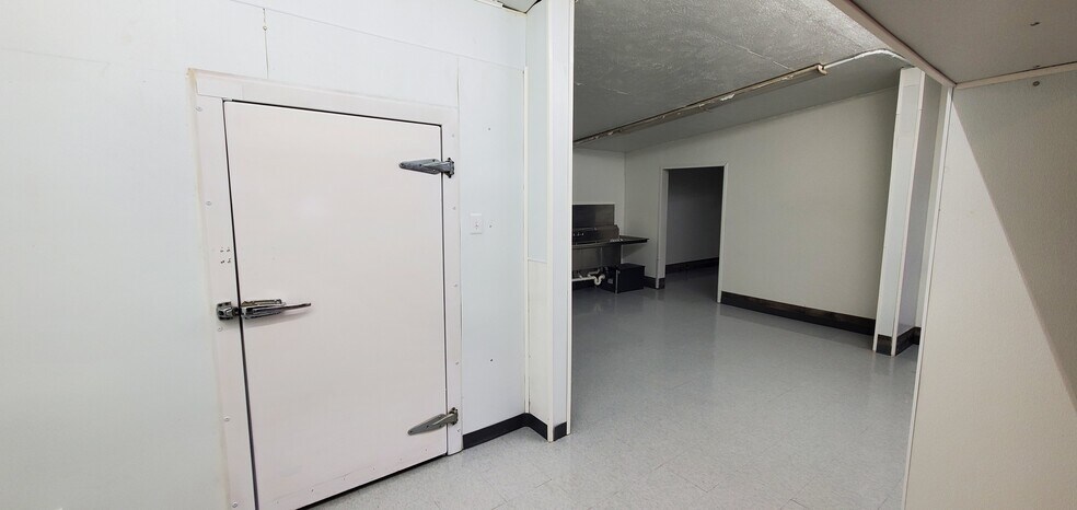 More Photos Of 163 Main St, Bruin Freestanding For Sale