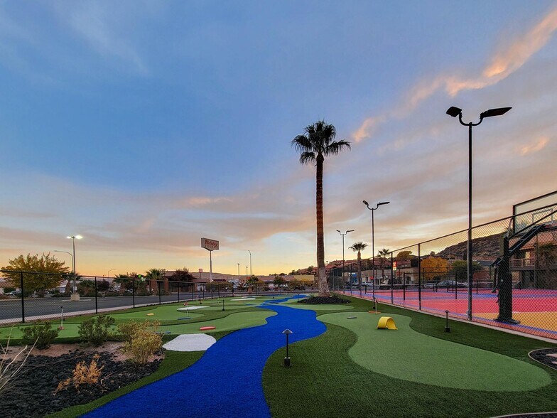 More Photos Of 850 S Bluff St, St George Hotel For Sale