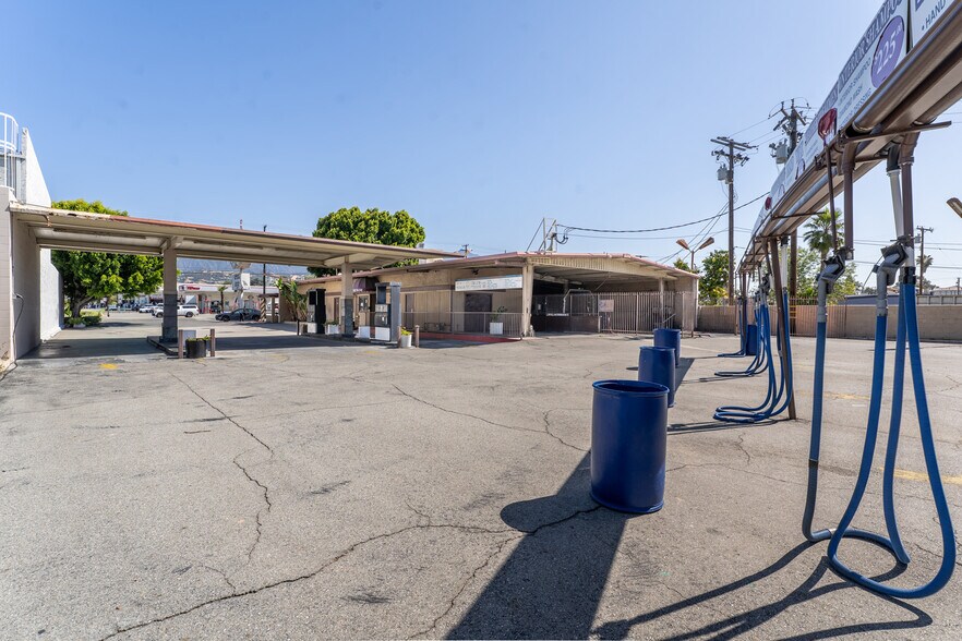 More Photos Of 530 E Foothill Blvd, Pomona Service Station For Sale