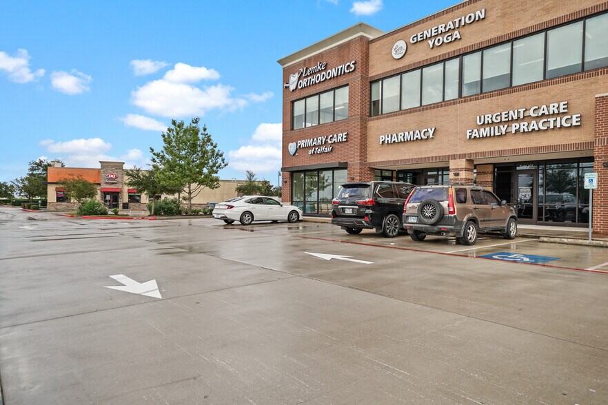 More Photos Of 6514 Highway 90A, Sugar Land Medical For Lease