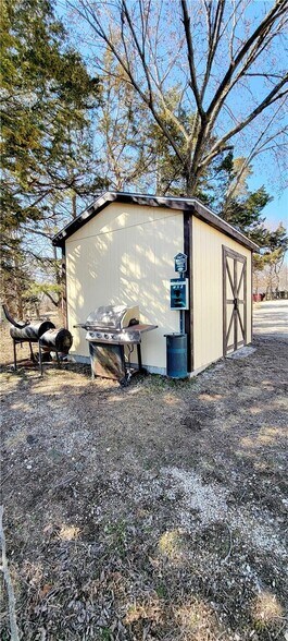 More Photos Of , Yates Center Multifamily For Sale