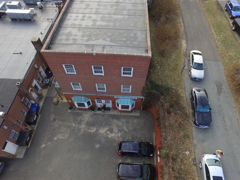 More Photos Of 72 Park St, New Canaan Office For Lease