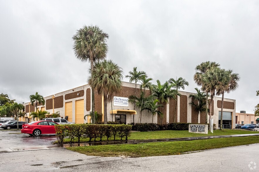 Primary Photo Of 1170-1180 NW 163rd Dr, Miami Warehouse For Lease