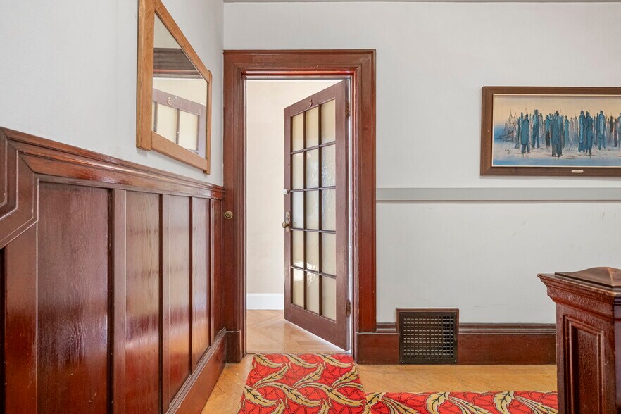 More Photos Of 2 Hugo St, San Francisco Multifamily For Sale