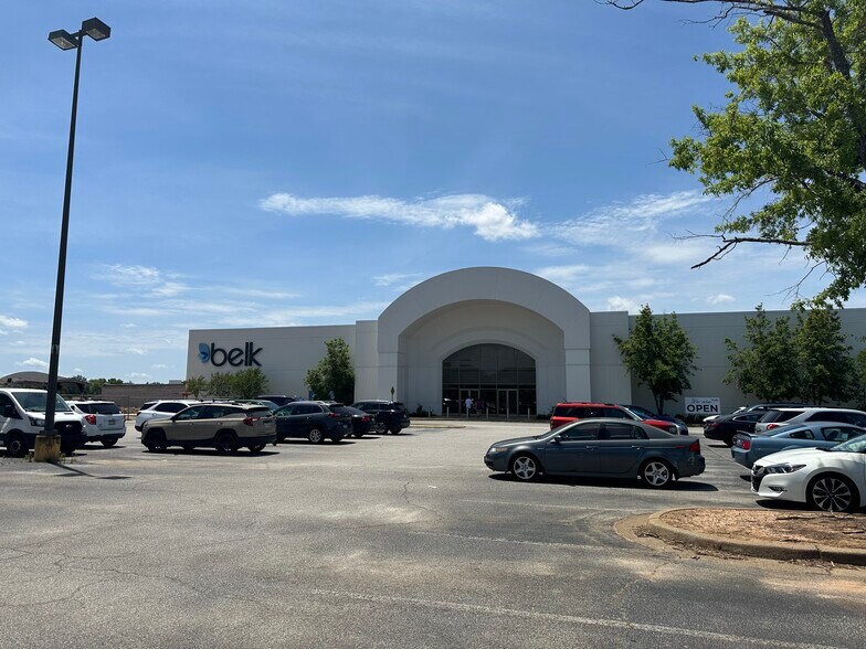 More Photos Of 2441 Whiskey Rd, Aiken Unknown For Lease