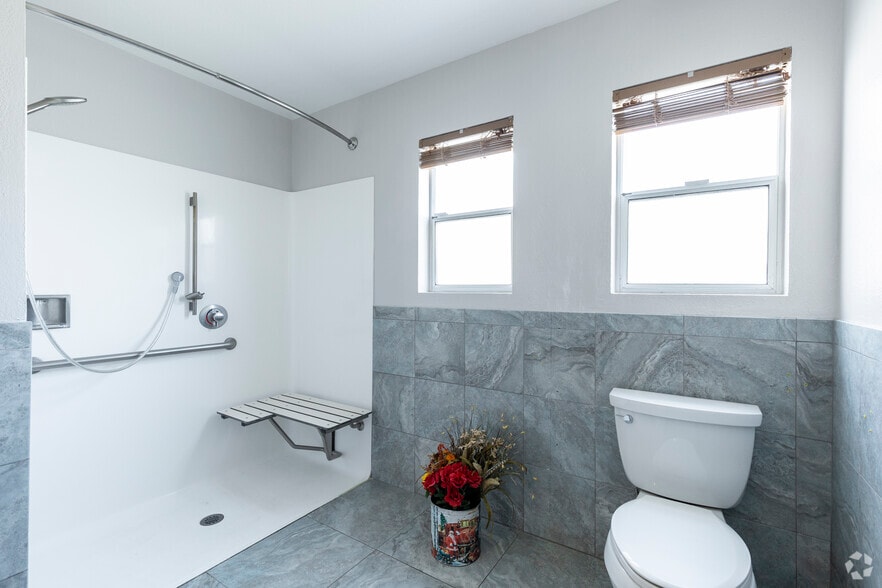 More Photos Of 521 S Bascom Ave, San Jose Office For Sale