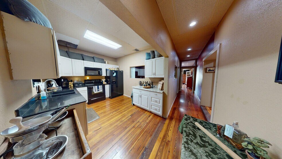 More Photos Of 101 W 1st St, Sanford Storefront For Sale