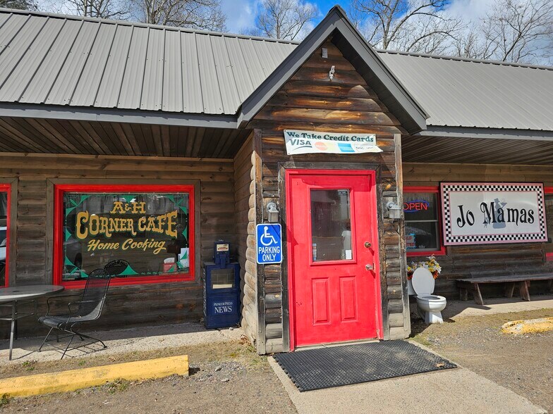 More Photos Of 28407 County Road H, Webster Restaurant For Sale