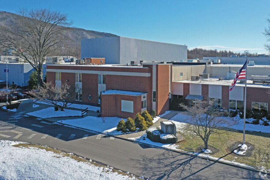 More Photos Of 7500 Shadwell Dr, Roanoke Manufacturing For Lease