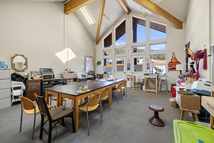 More Photos Of 12315 Deerfield Dr, Truckee Office Residential For Sale