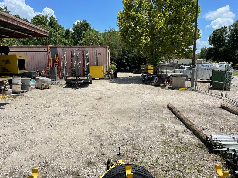 More Photos Of 4765 Spring Ave, Clearwater Manufacturing For Sale