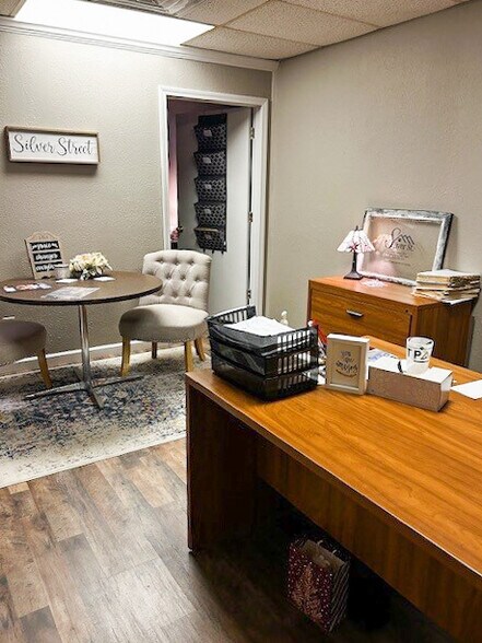 More Photos Of 5350 E 46th St, Tulsa Office For Lease