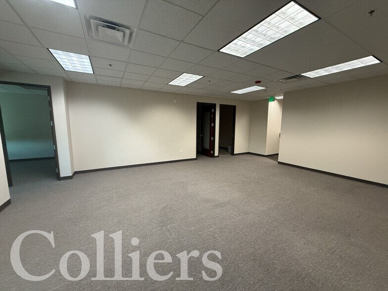 More Photos Of 5660 E Franklin Rd, Nampa Office For Lease