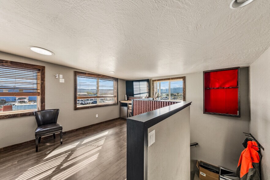 More Photos Of 3811 Crater Lake Hwy, Medford Warehouse For Sale