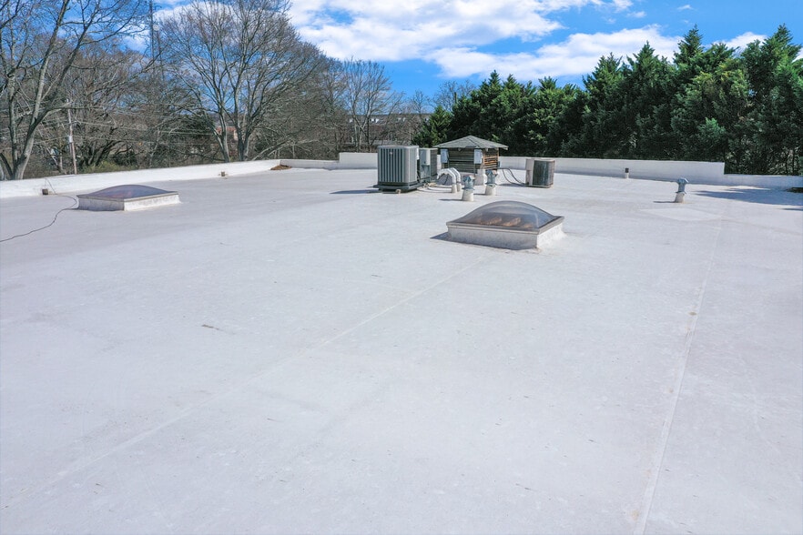 More Photos Of 4975 Little Mill Rd, Buford Warehouse For Sale