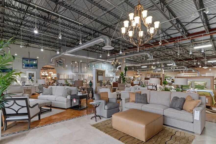 More Photos Of 97 W Gulf To Lake Hwy, Lecanto Freestanding For Sale