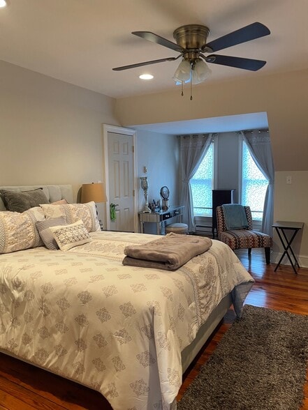More Photos Of 301 Meyers Ave, Meyersdale Hotel For Sale