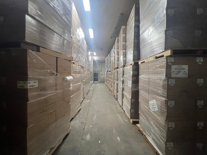 More Photos Of 175 Willow St, Toughkenamon Warehouse For Lease