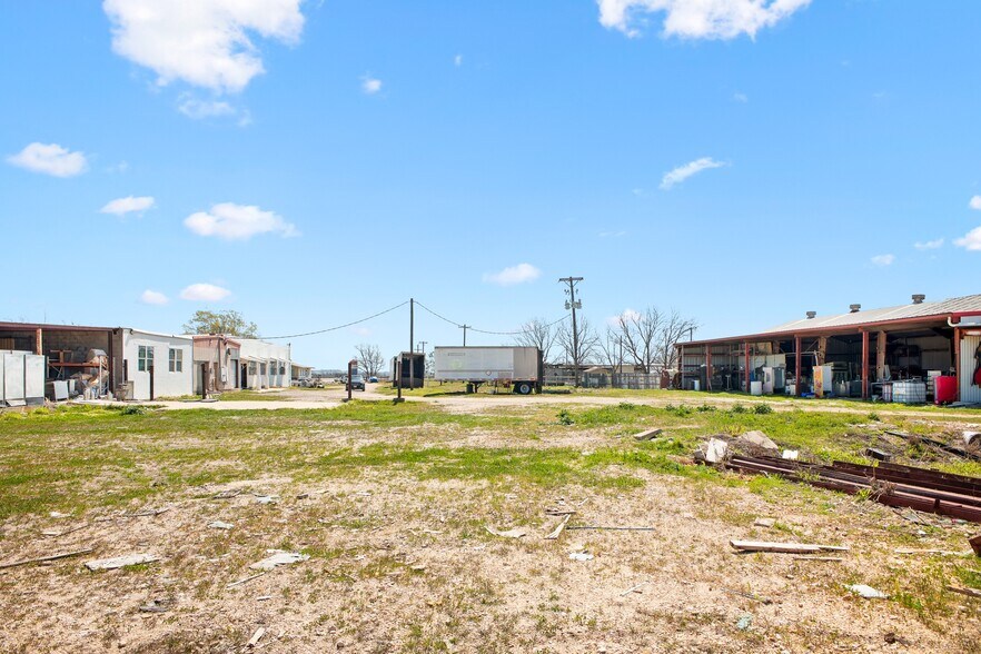 More Photos Of 5075 Highway 21, San Marcos Warehouse For Sale