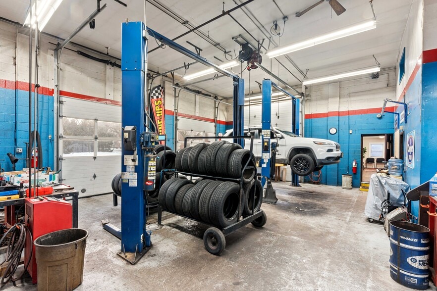 More Photos Of 141 Lincoln Blvd, Middlesex Auto Repair For Sale