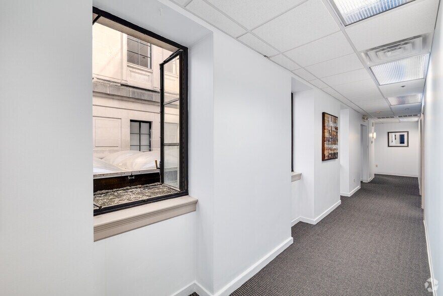 More Photos Of 1435-1441 Walnut St, Philadelphia Office For Lease
